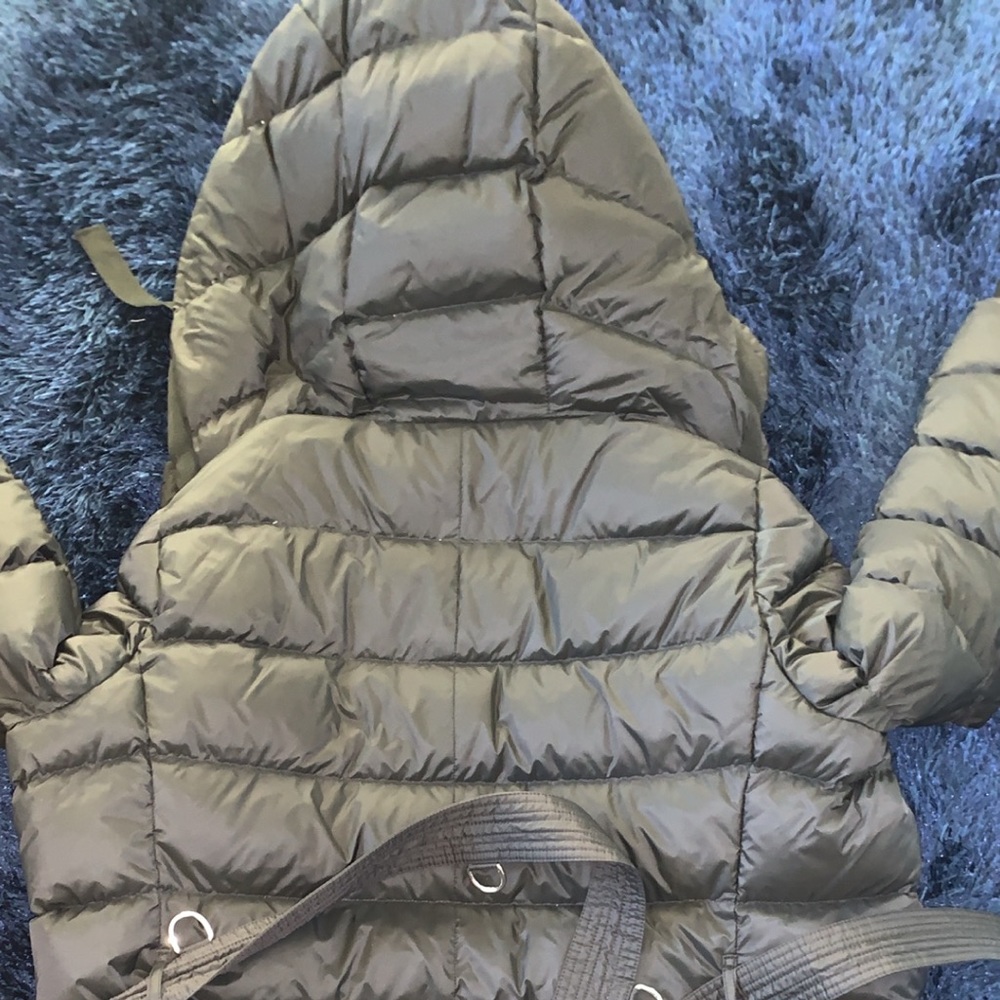 Burberry Woman Puffer Coat XL - Picture 7 of 7